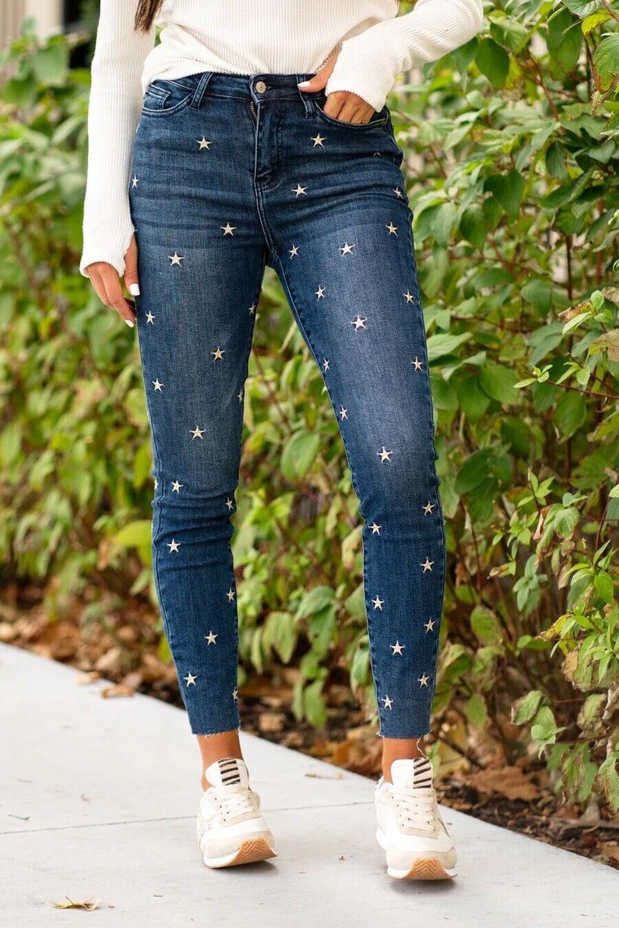 Judy Blue Star Embroidery Skinny Fit Jeans 24